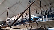 Kopie Wright Flyer (1903) met piloot Orville Wright