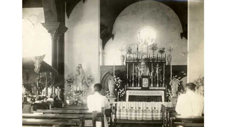 Fraters in de kapel, Willemstad